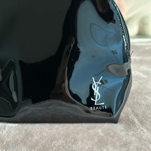 NWT YSL BEAUTE Cosmetic Bag with 4 mini products - Picture 4 of 14